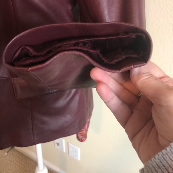 Burgundy Leather Blazer, size 8 - Picture 4 of 4
